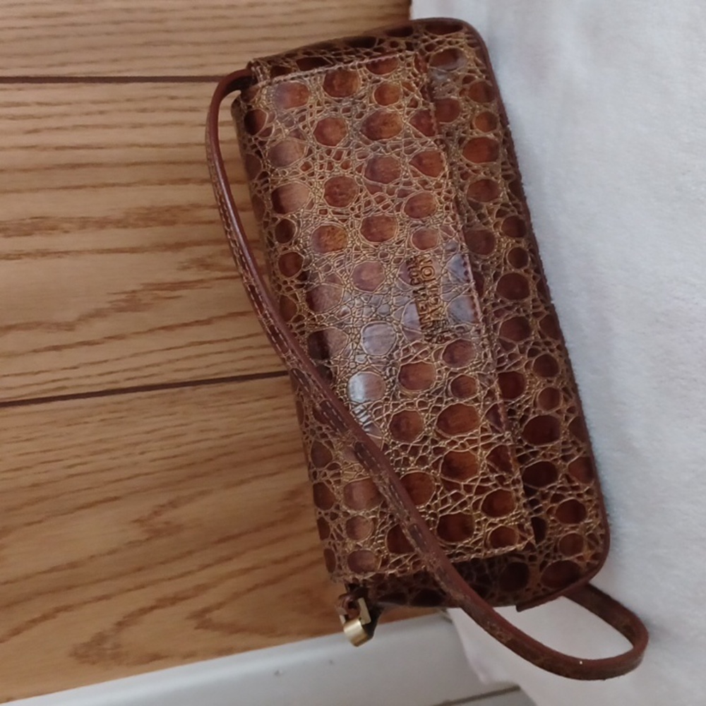 Vintage Kenneth Cole Crocodile Faux Leather shoulder bag
